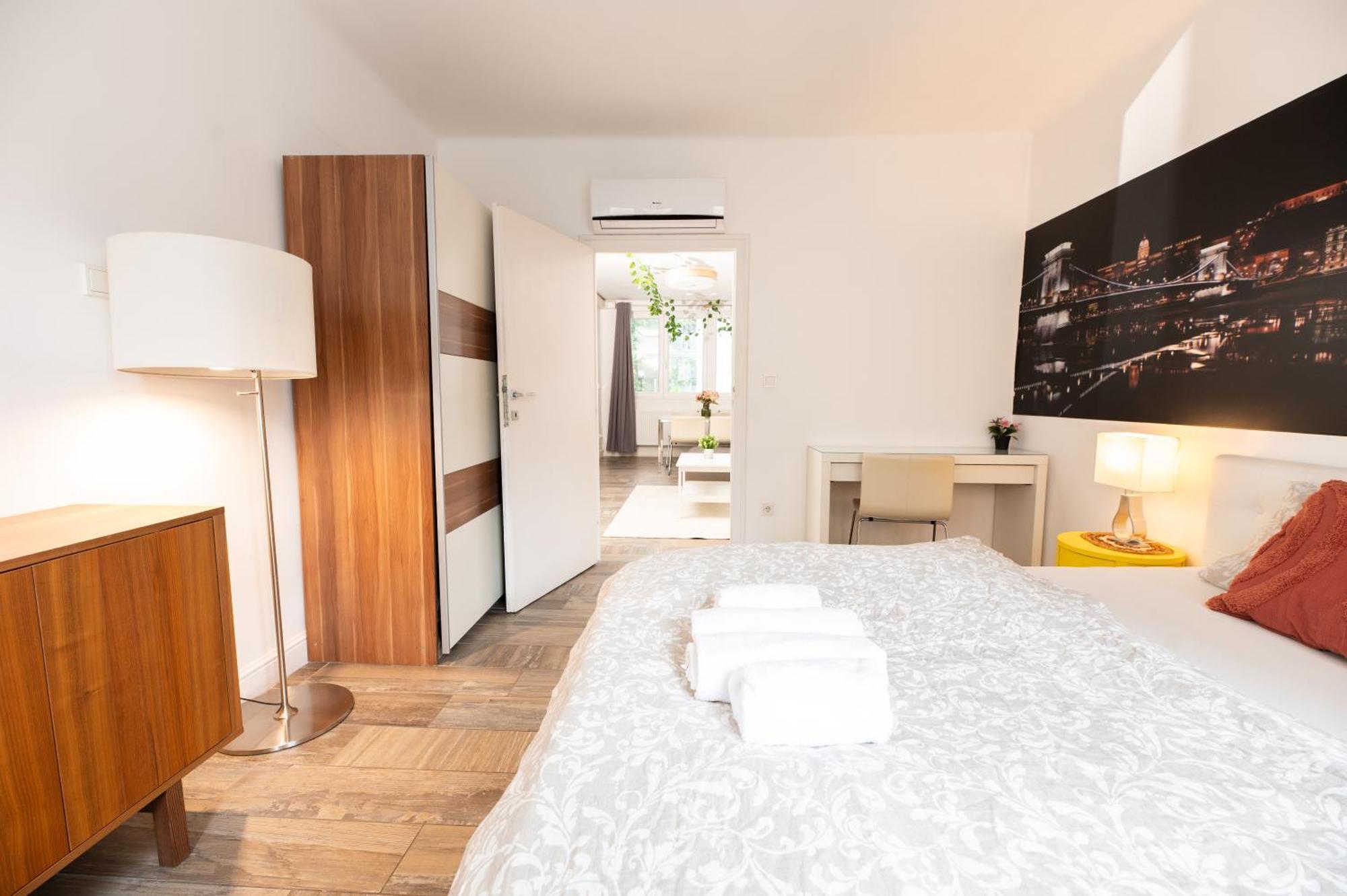 Superb Location & Chic Suite W' 2Bedroom Budapest Eksteriør billede